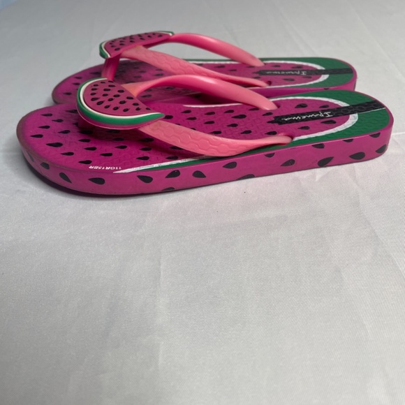 Girls watermelon sandals - Picture 3 of 5